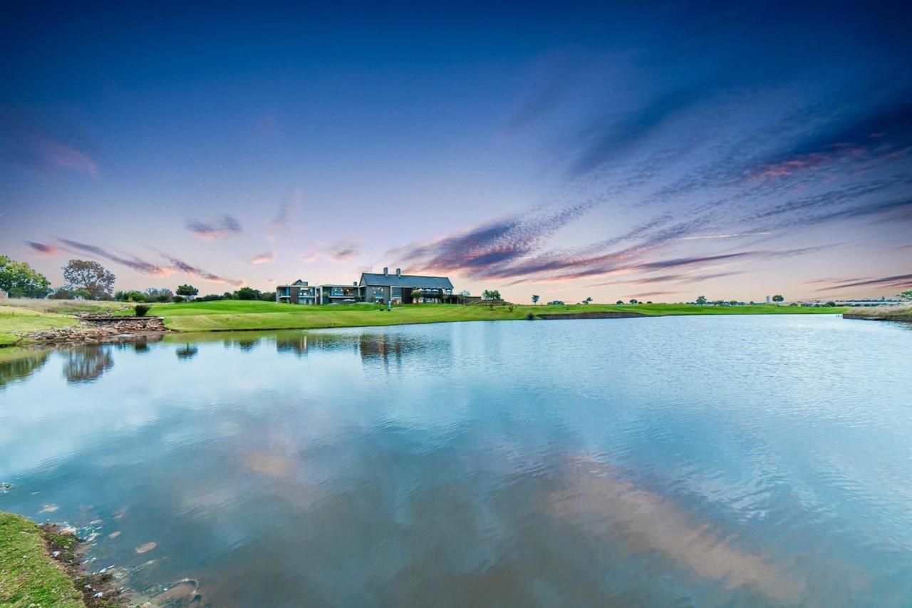 كمبتون بارك The Serengeti Lodge المظهر الخارجي الصورة